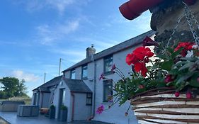 Cosy Countryside Cottage